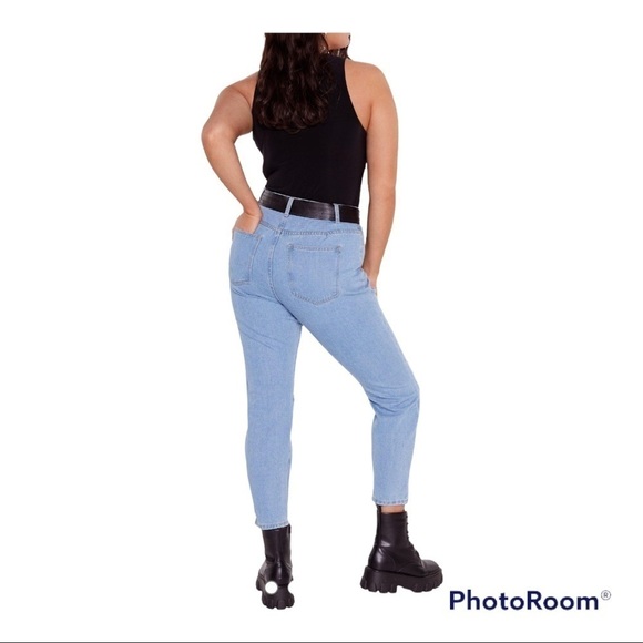 Nasty Gal Mom's The Word Plus High-Waisted Jeans Ripped Knee Size 20 - Picture 6 of 14